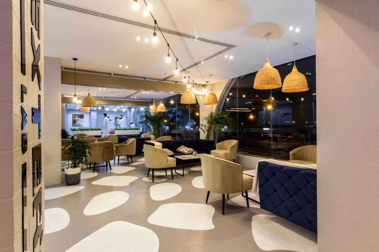 عبري كاسل هوتيل Exterior photo