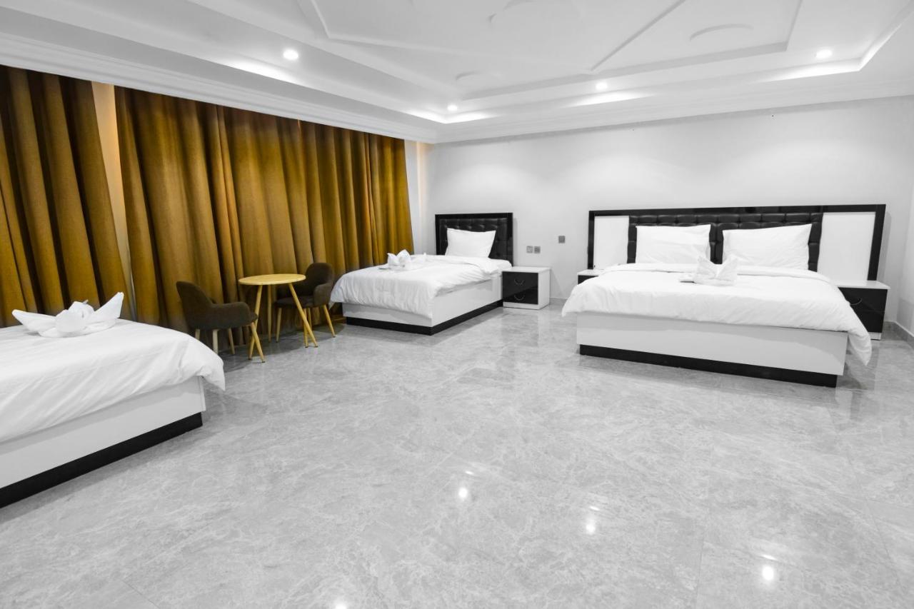 عبري كاسل هوتيل Exterior photo