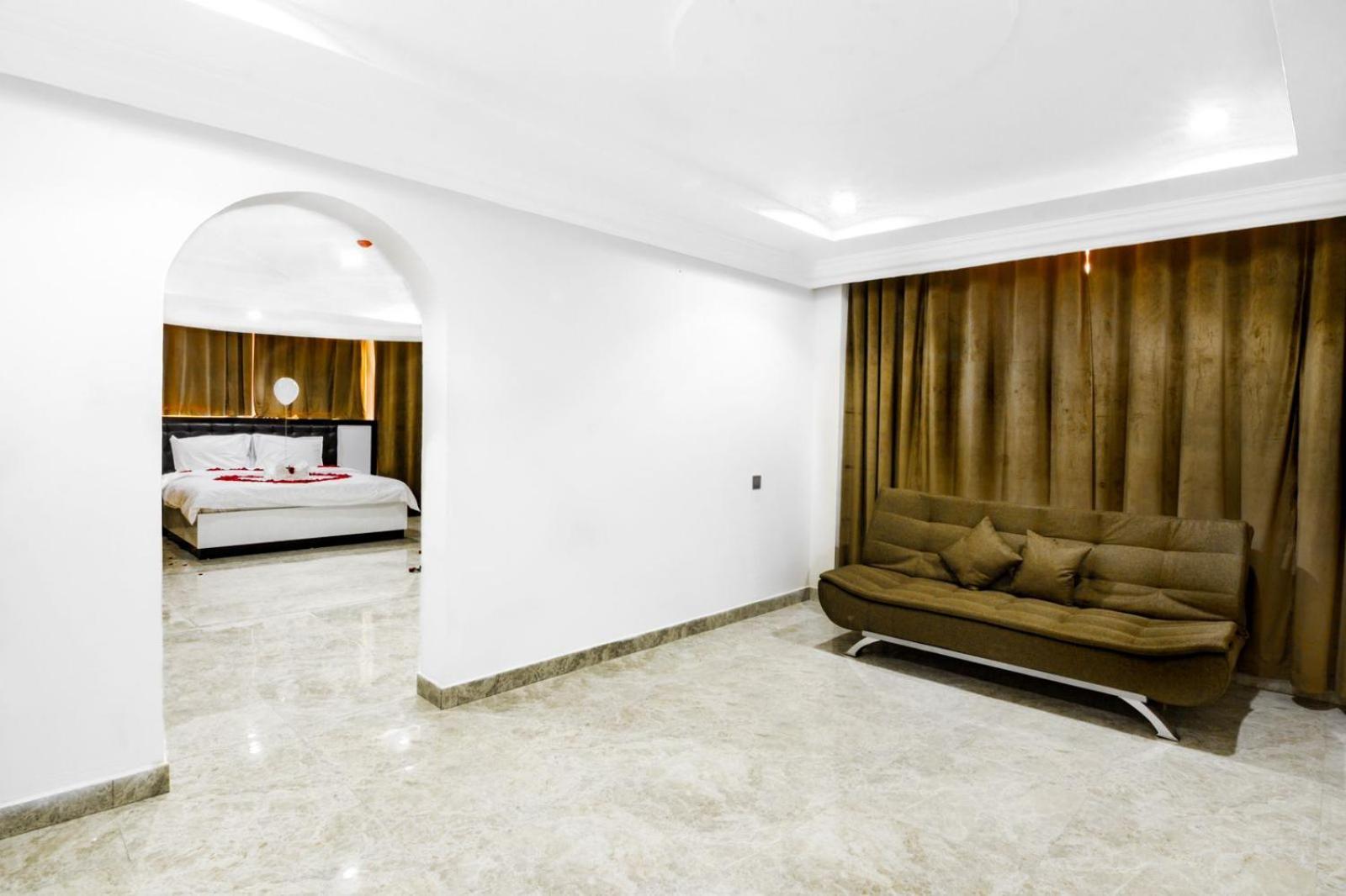 عبري كاسل هوتيل Exterior photo